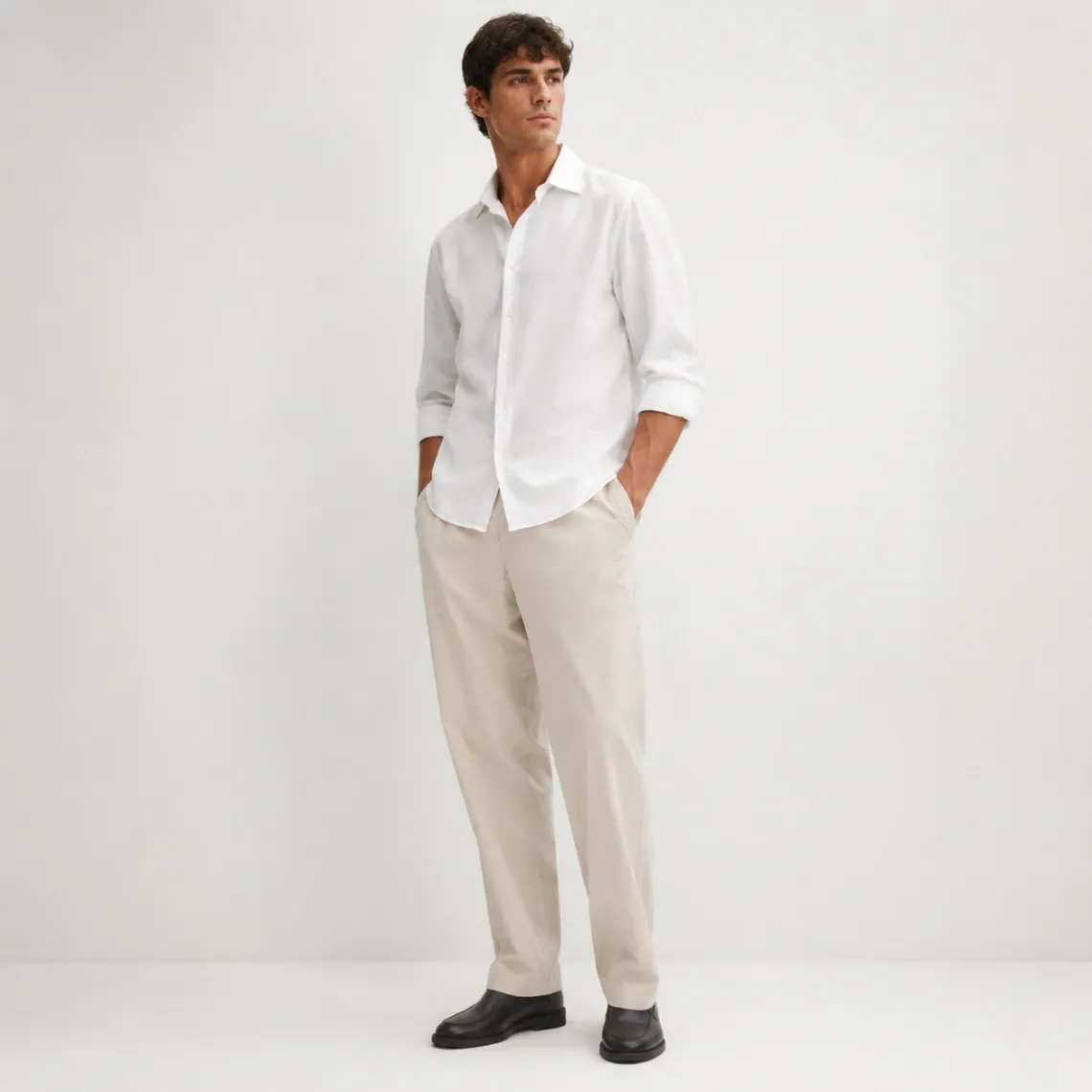 Pantalons Tapered en Toile COS Beige – Mélange TENCEL™ Lyocell