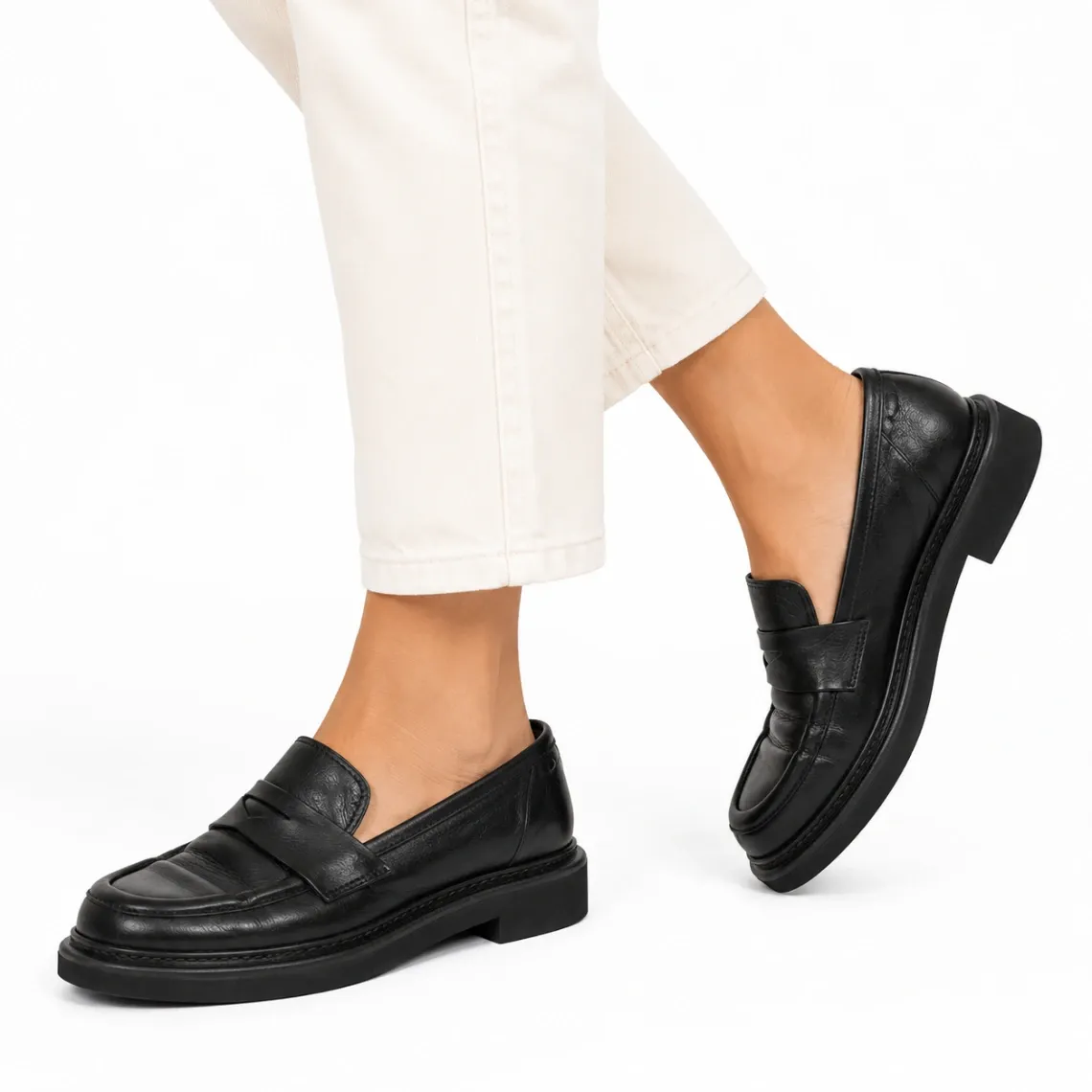Made in Italy Women’s Black Leather Loafers – Extralight Sole